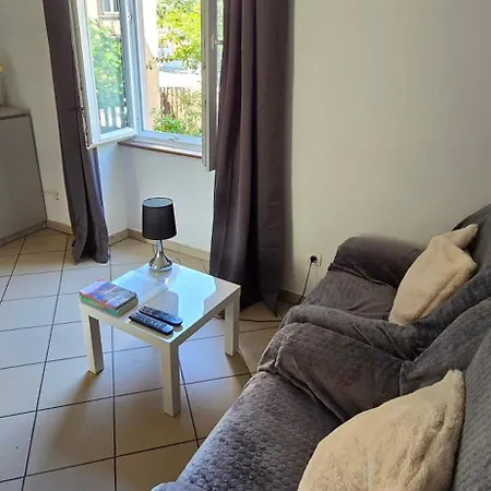 Appartement Climatise Avec Jardin *