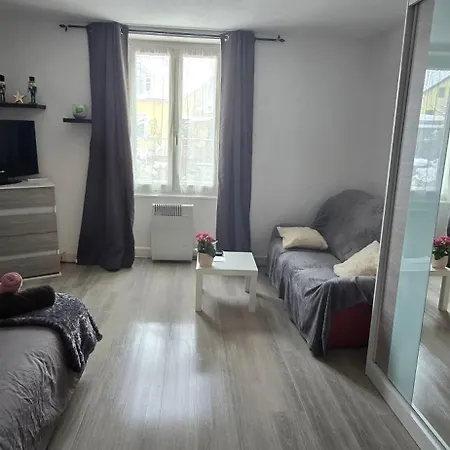 Avec Jardin A Apartment *